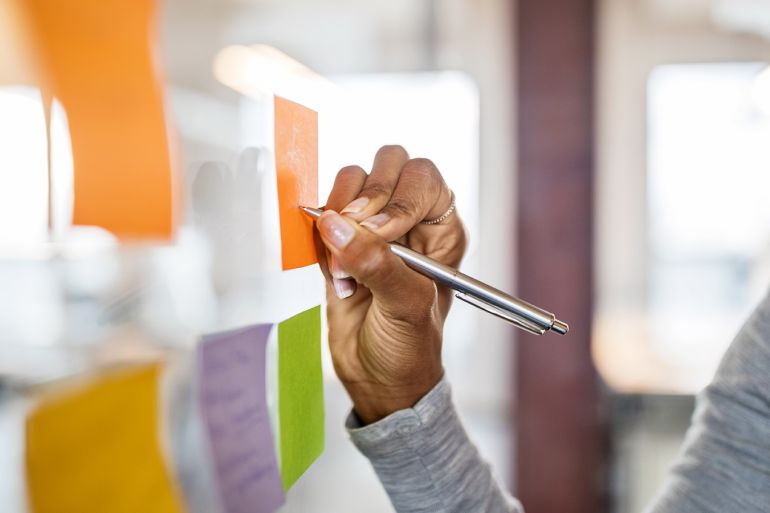 الحاجة السوقية أساس وجود أي مشروع ومن دونها تبقى الفكرة مجرد تصور بلا فاعلية (غيتي)