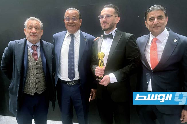 مشهد من حفل توزيع جوائز لَبدة