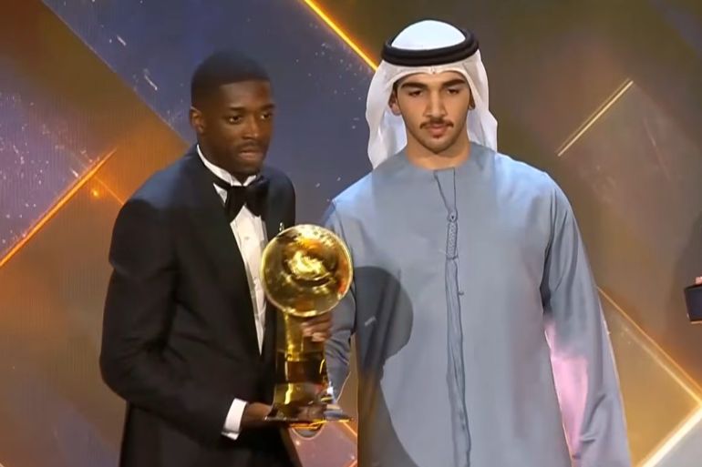 دمبيلي يتوج يجائزة غلوب سوكر لأفضل لاعب في العالم 2025 (غلوب سوكر-إكس)