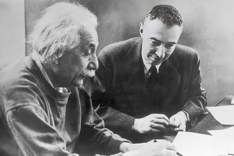 Albert Einstein And J. Robert Oppenheimer In 1947 UNITED STATES - JANUARY 01: In 1947 Albert EINSTEIN, the German physicist who became a naturalized American, tells J. Robert OPPENHEIMER, director of the Institute for atomic research in the USA, about his attempts to explain matter in terms of space. (Photo by Keystone-France/Gamma-Keystone via Getty Images) GettyImages-104412175