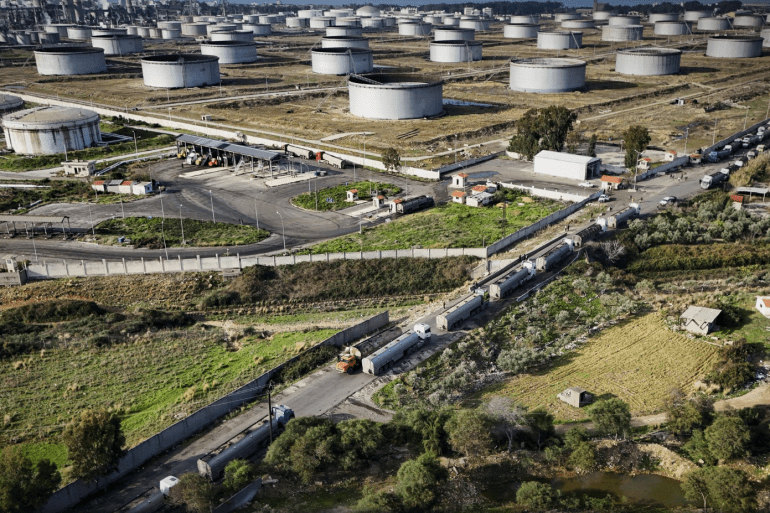 وصول صهاريج النفط إلى الشركة السورية للنفط في بانياس (سانا)