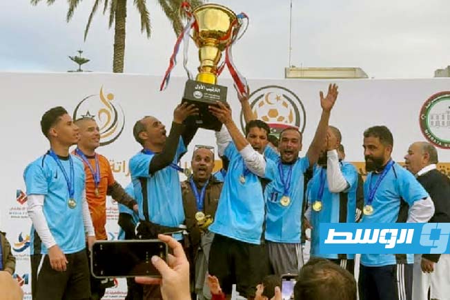 حفل التتويج من كأس الاستقلال لكرة القدم السباعية.