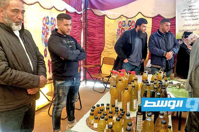 A view of the 'First Tarhuna Olive Tree Exhibition,' held at the Higher Institute of Agricultural Technologies in the Al-Khadra area.