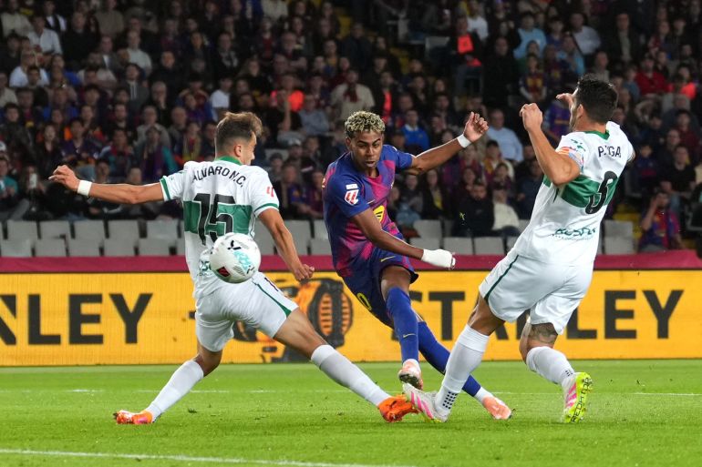 BARCELONA, SPAIN - NOVEMBER 02: Lamine Yamal of FC Barcelona scores his team's first goal during the LaLiga EA Sports match between FC Barcelona and Elche CF at Spotify Camp Nou on November 02, 2025 in Barcelona, Spain. (Photo by Alex Caparros/Getty Images)
