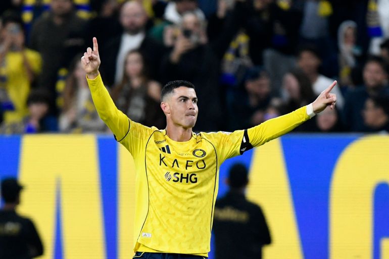 رونالدو عاد لتدريبات النصر بعد غيابه عن مباراة الرياض في الدوري السعودي (رويترز)